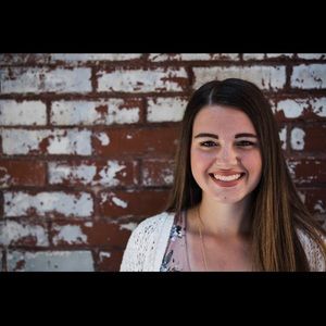 Meet your Posher, Becca